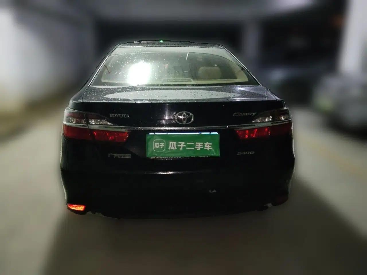Toyota Camry 2015 2.0E Elite Edition — миниатюра 5