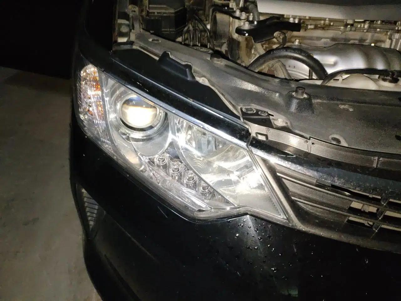 Toyota Camry 2015 2.0E Elite Edition — миниатюра 7