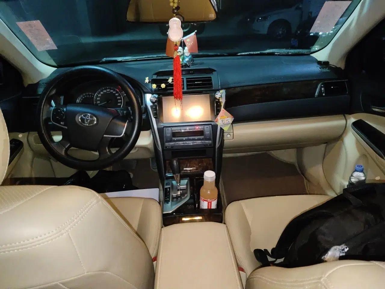 Toyota Camry 2015 2.0E Elite Edition — миниатюра 9