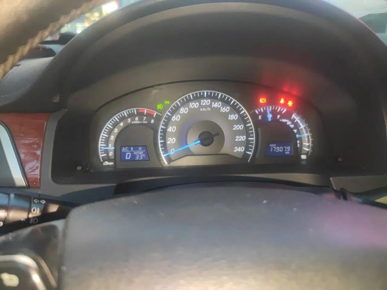 Toyota Camry 2012 2.0G Luxury Edition — миниатюра 11