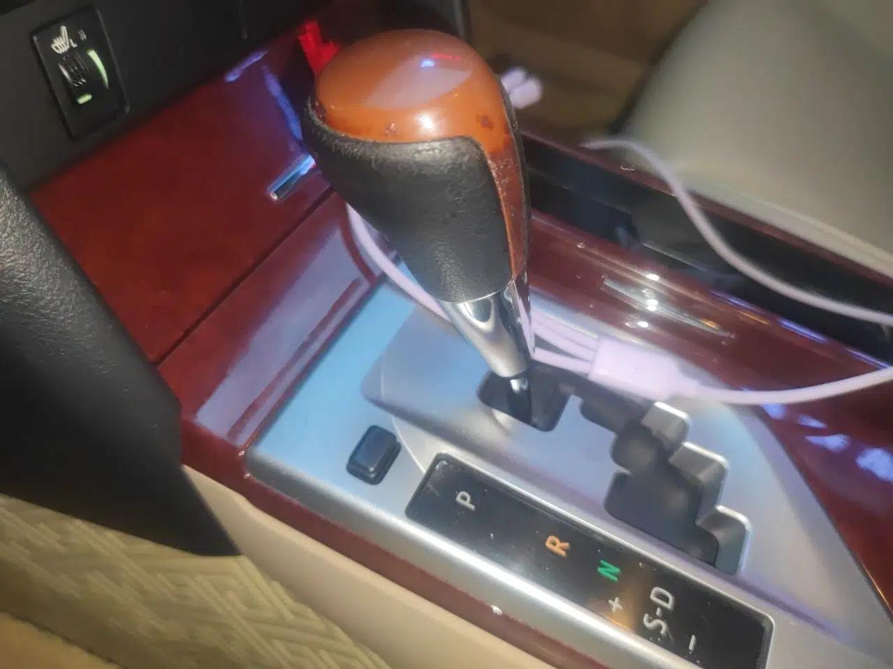 Toyota Camry 2012 2.0G Luxury Edition — миниатюра 14