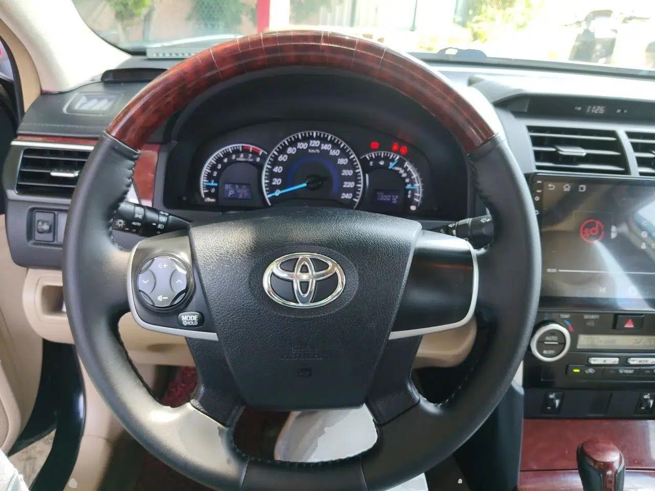 Toyota Camry 2013 2.0G Comfort Edition — миниатюра 10