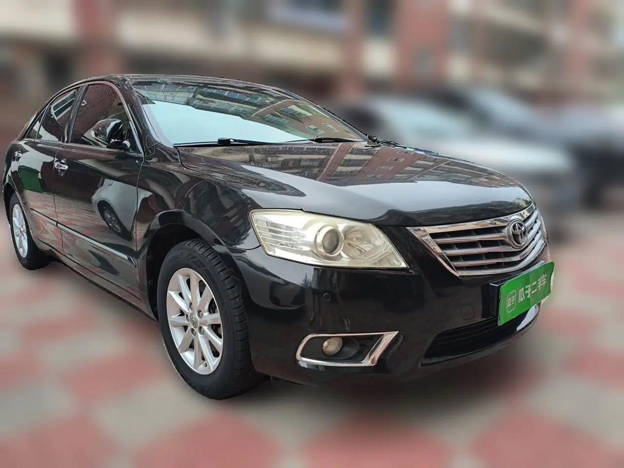 Toyota Camry 2010 240G Classic Edition — миниатюра 3