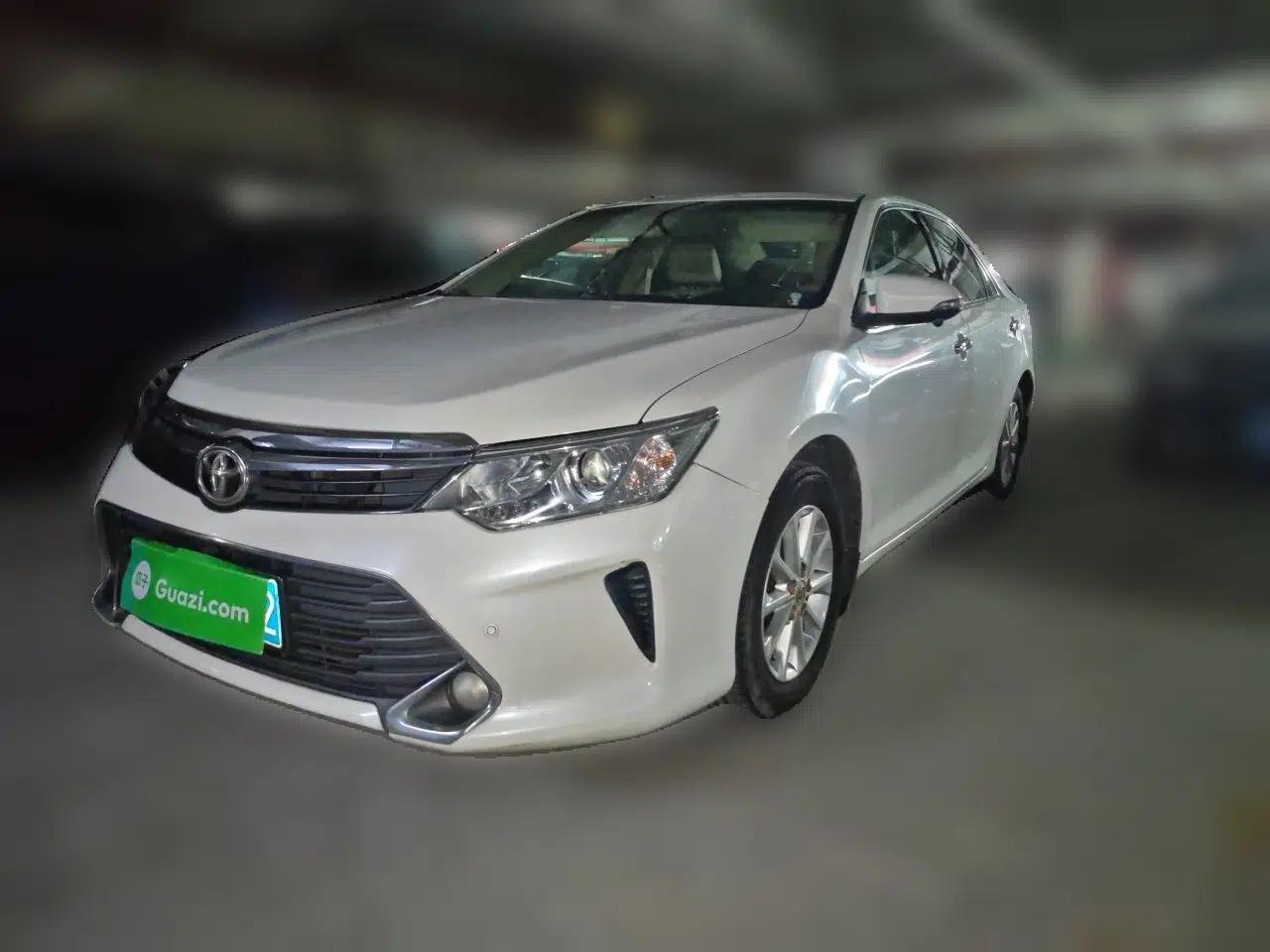 Toyota Camry 2015 2.0G Premier Edition — миниатюра 1