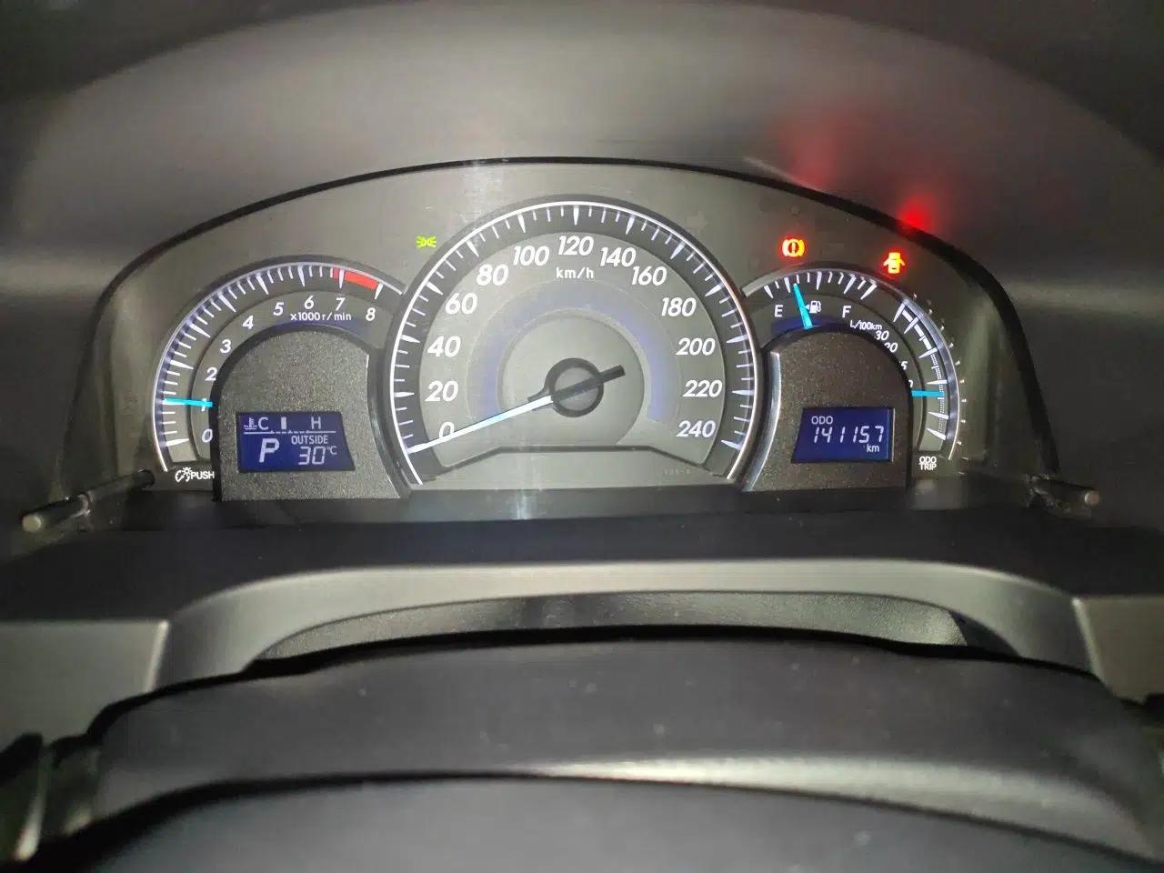 Toyota Camry 2015 2.0G Premier Edition — миниатюра 12