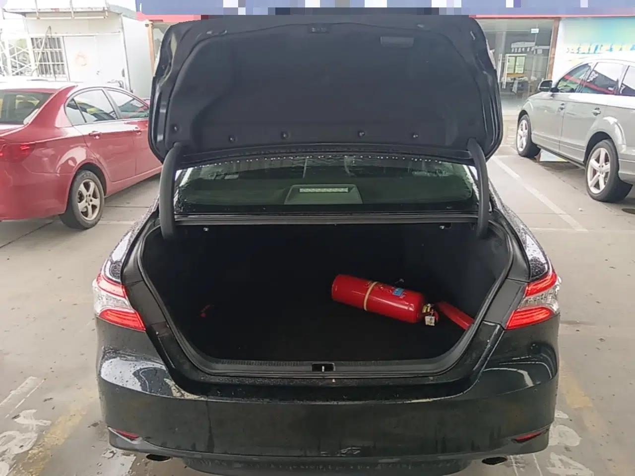Toyota Camry 2018 2.0G Luxury Edition — миниатюра 22