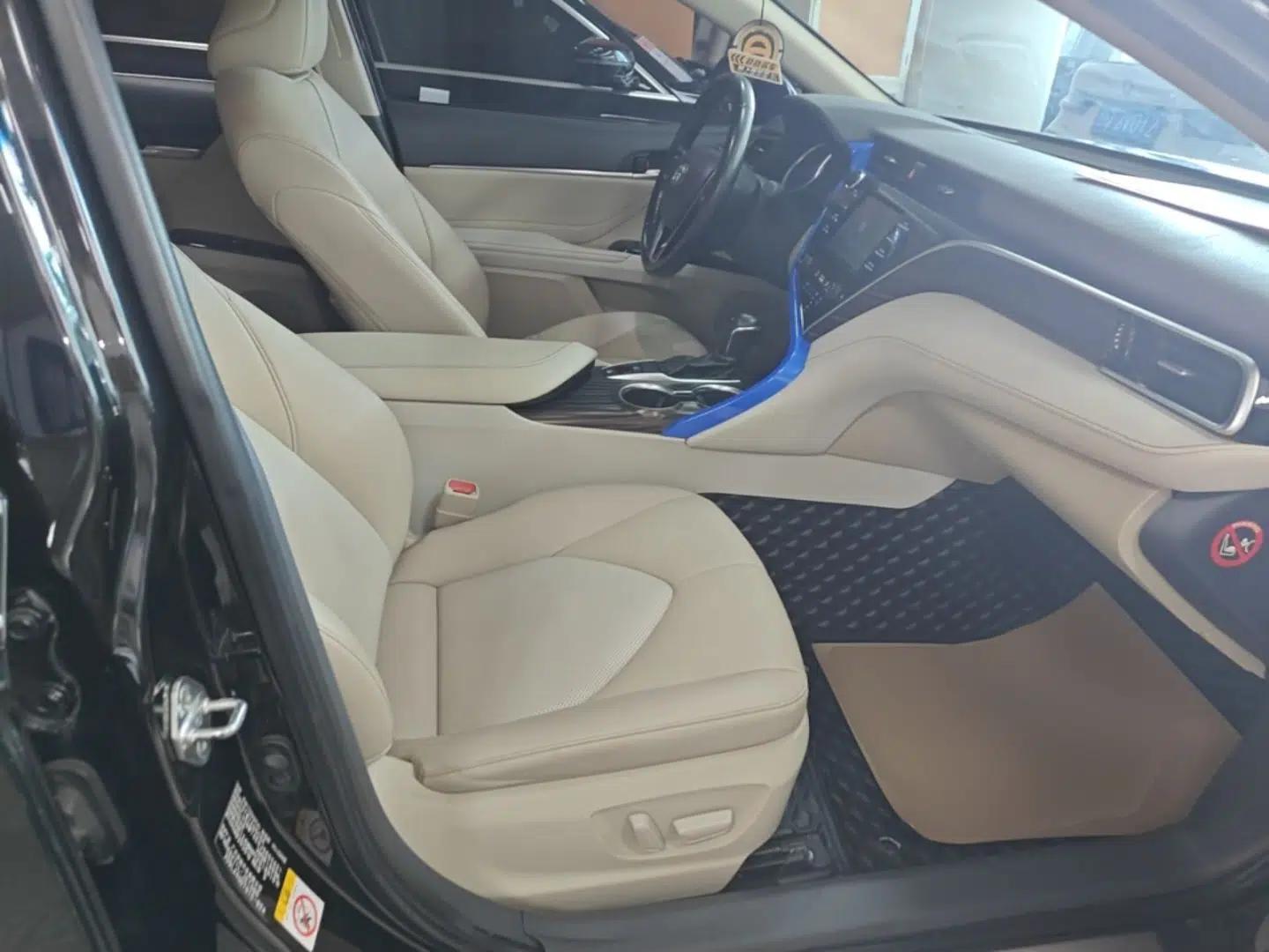 Toyota Camry 2018 2.0G Luxury Edition — миниатюра 19