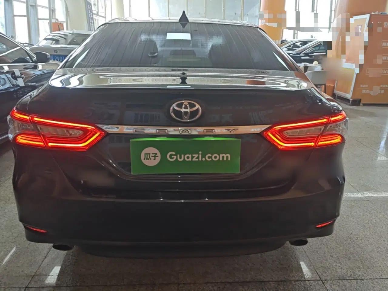 Toyota Camry 2018 2.0G Luxury Edition — миниатюра 5