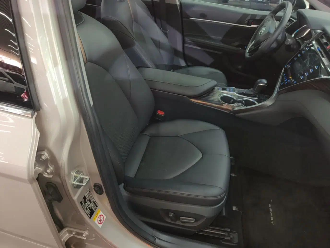 Toyota Camry 2018 2.5G Luxury Edition — миниатюра 19