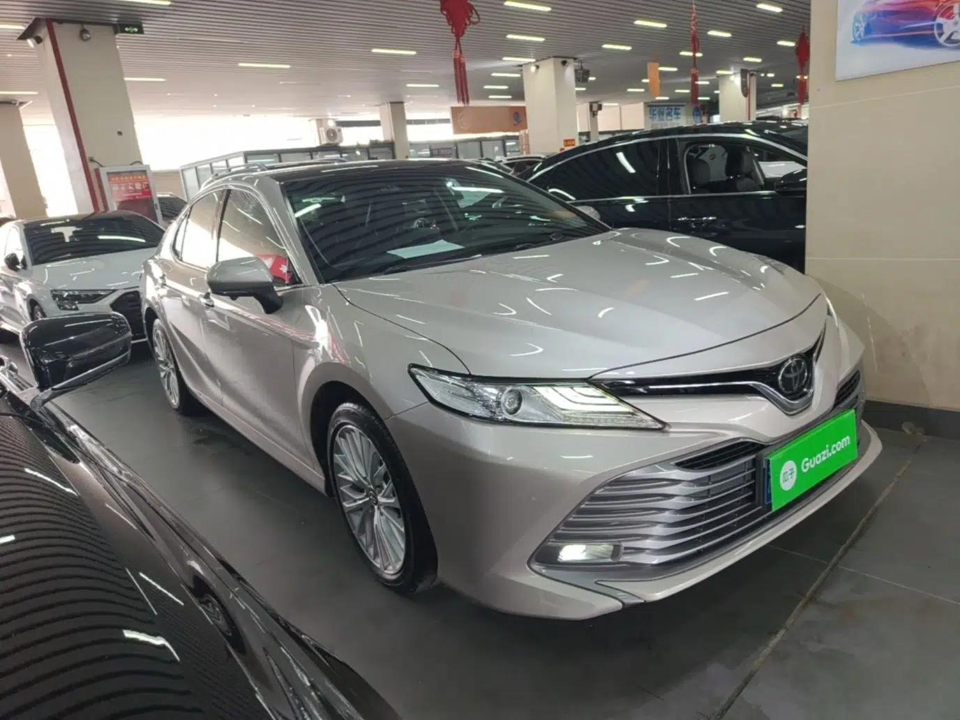 Toyota Camry 2018 2.5G Luxury Edition — миниатюра 3