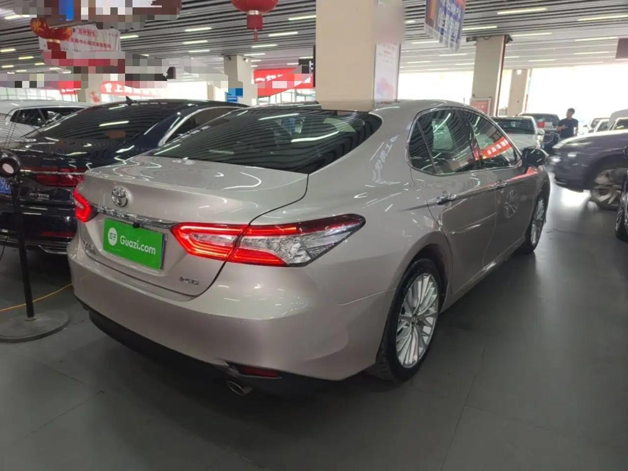 Toyota Camry 2018 2.5G Luxury Edition — миниатюра 6