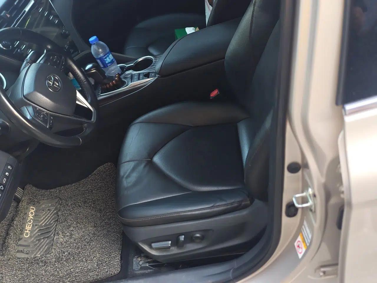 Toyota Camry 2018 2.5G Luxury Edition — миниатюра 15