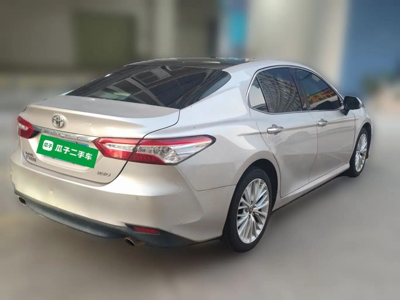 Toyota Camry 2018 2.5G Luxury Edition — миниатюра 6