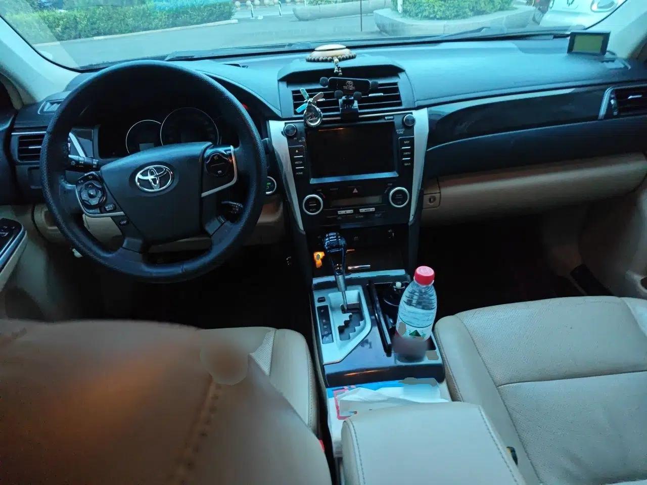 Toyota Camry 2012 Luxurious Edition 2.5HG Zunrui — миниатюра 9
