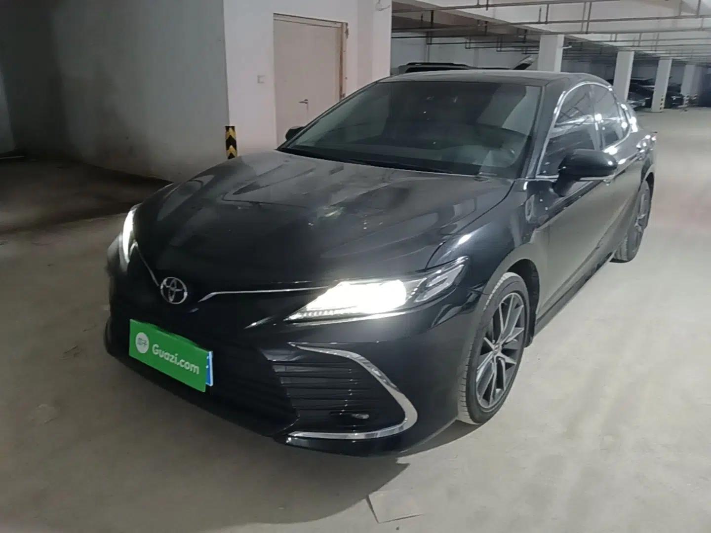 Toyota Camry 2021 2.5Q Flagship Edition — миниатюра 1