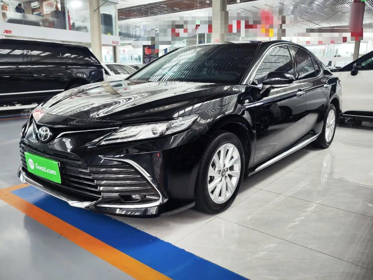 Toyota Camry 2023 2.0G Luxury Edition — миниатюра 1