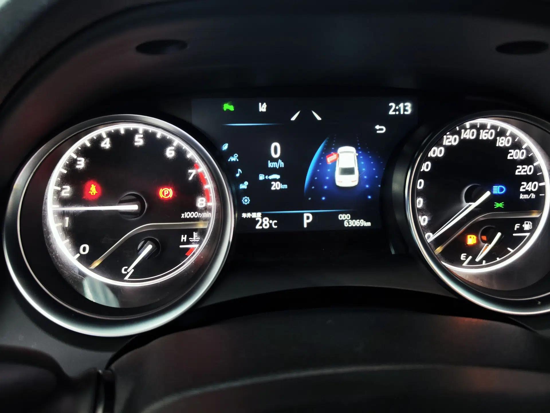 Toyota Camry 2023 2.0G Luxury Edition — миниатюра 14