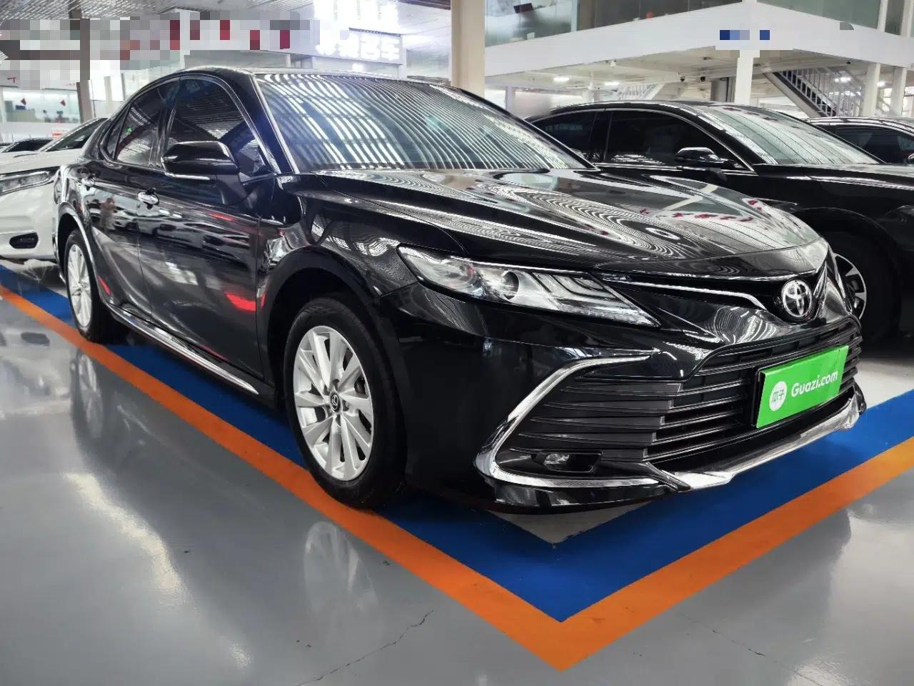 Toyota Camry 2023 2.0G Luxury Edition — миниатюра 3