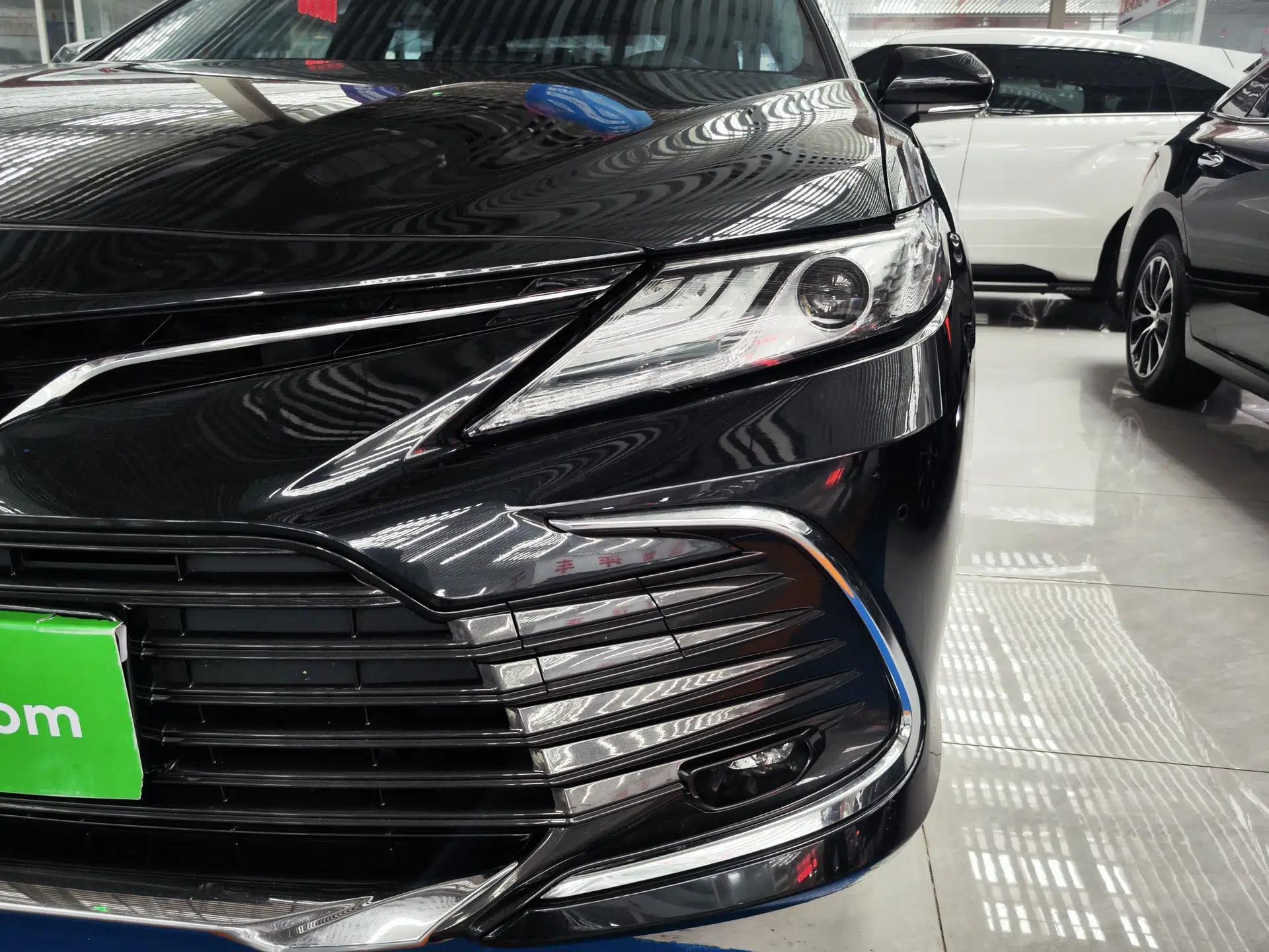 Toyota Camry 2023 2.0G Luxury Edition — миниатюра 8