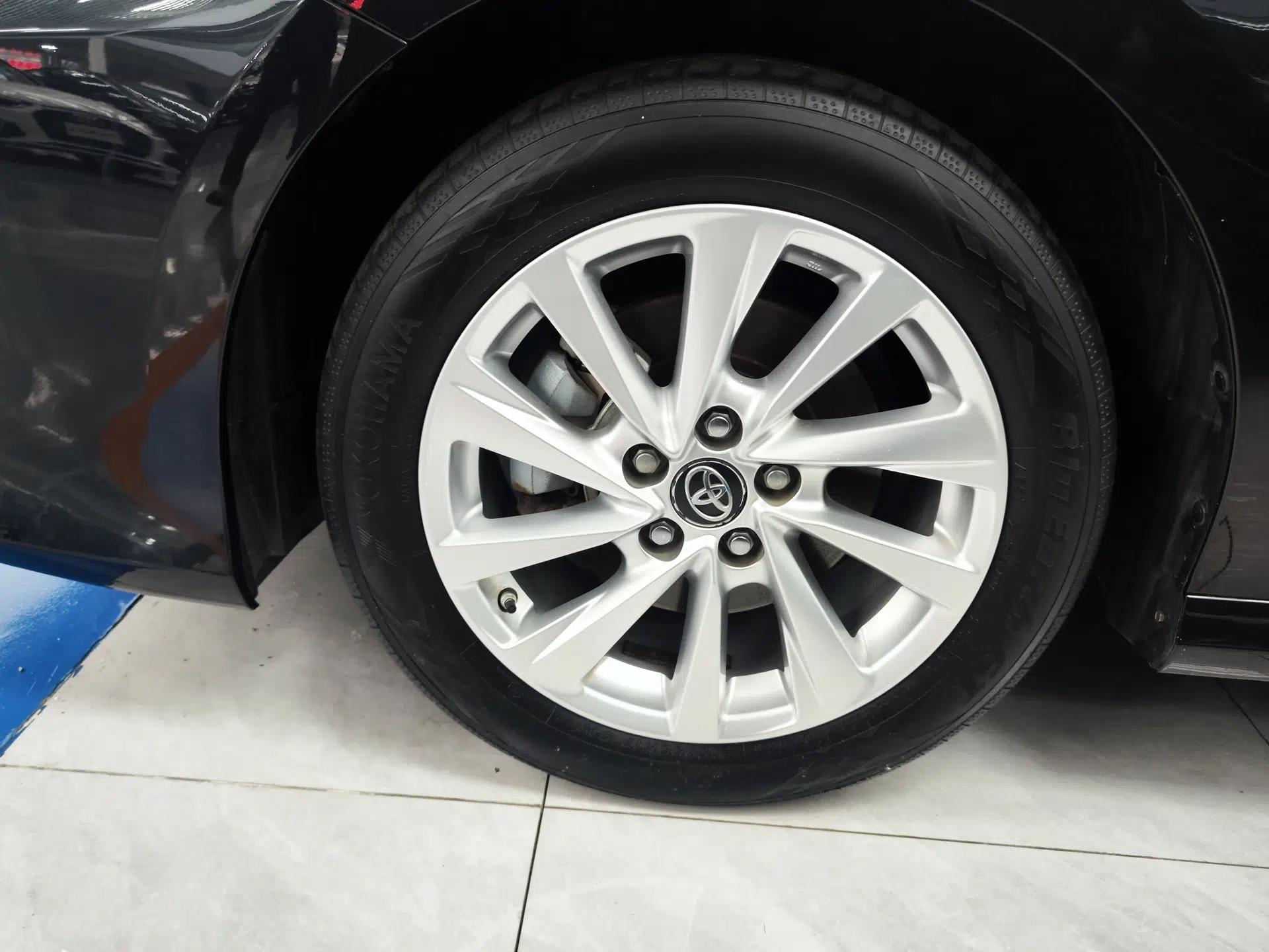 Toyota Camry 2023 2.0G Luxury Edition — миниатюра 10
