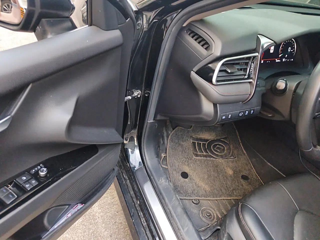 Toyota Camry 2021 2.5G Luxury Edition — миниатюра 16