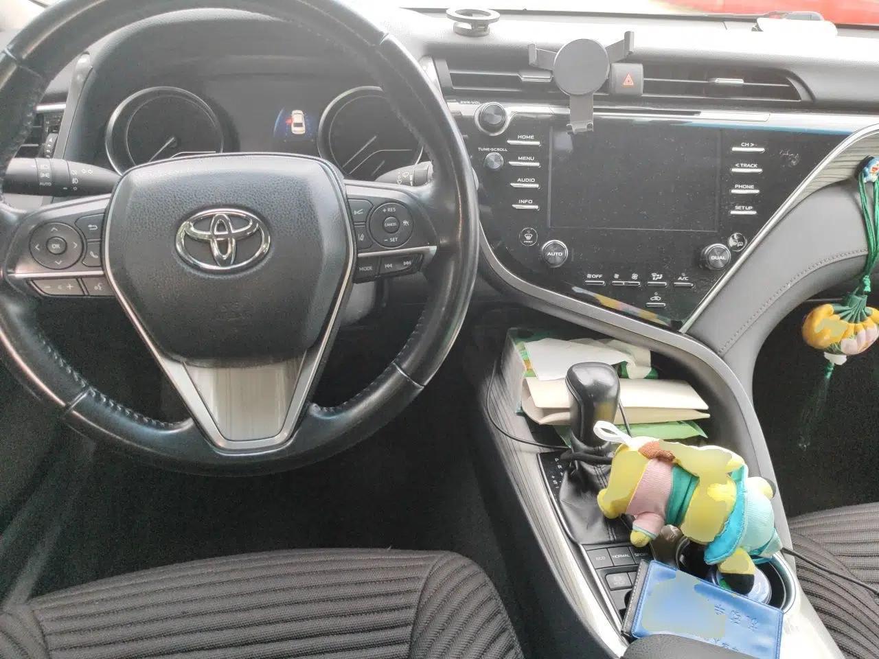 Toyota Camry 2018 Dual-Engine 2.5 HG Luxury Edition — миниатюра 9