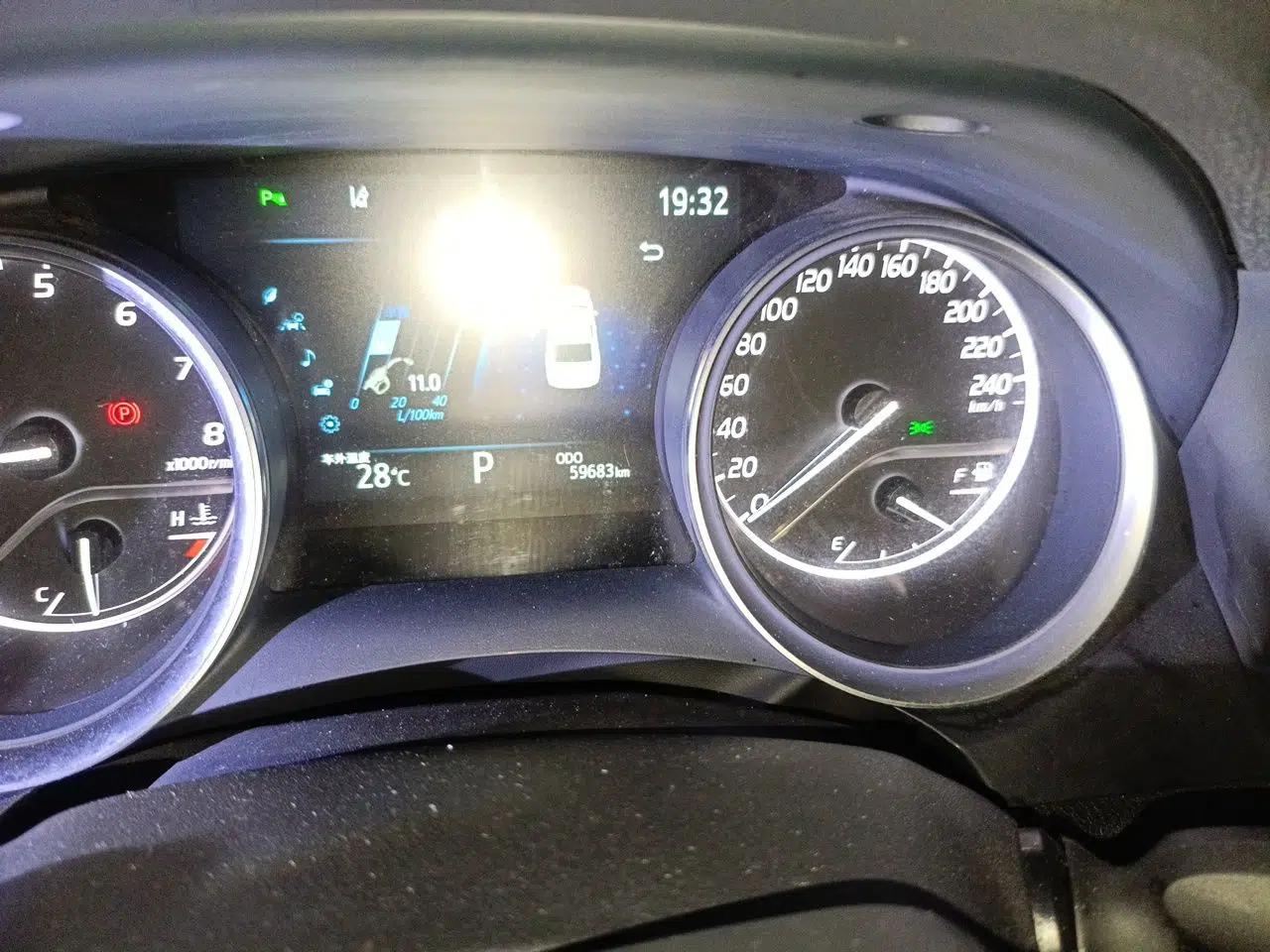Toyota Camry 2021 2.0G Luxury Edition — миниатюра 12