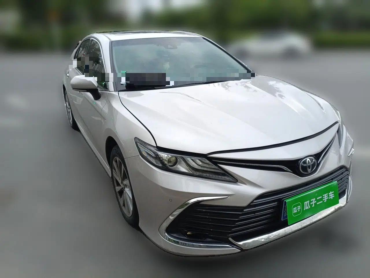 Toyota Camry 2021 2.0G Luxury Edition — миниатюра 3