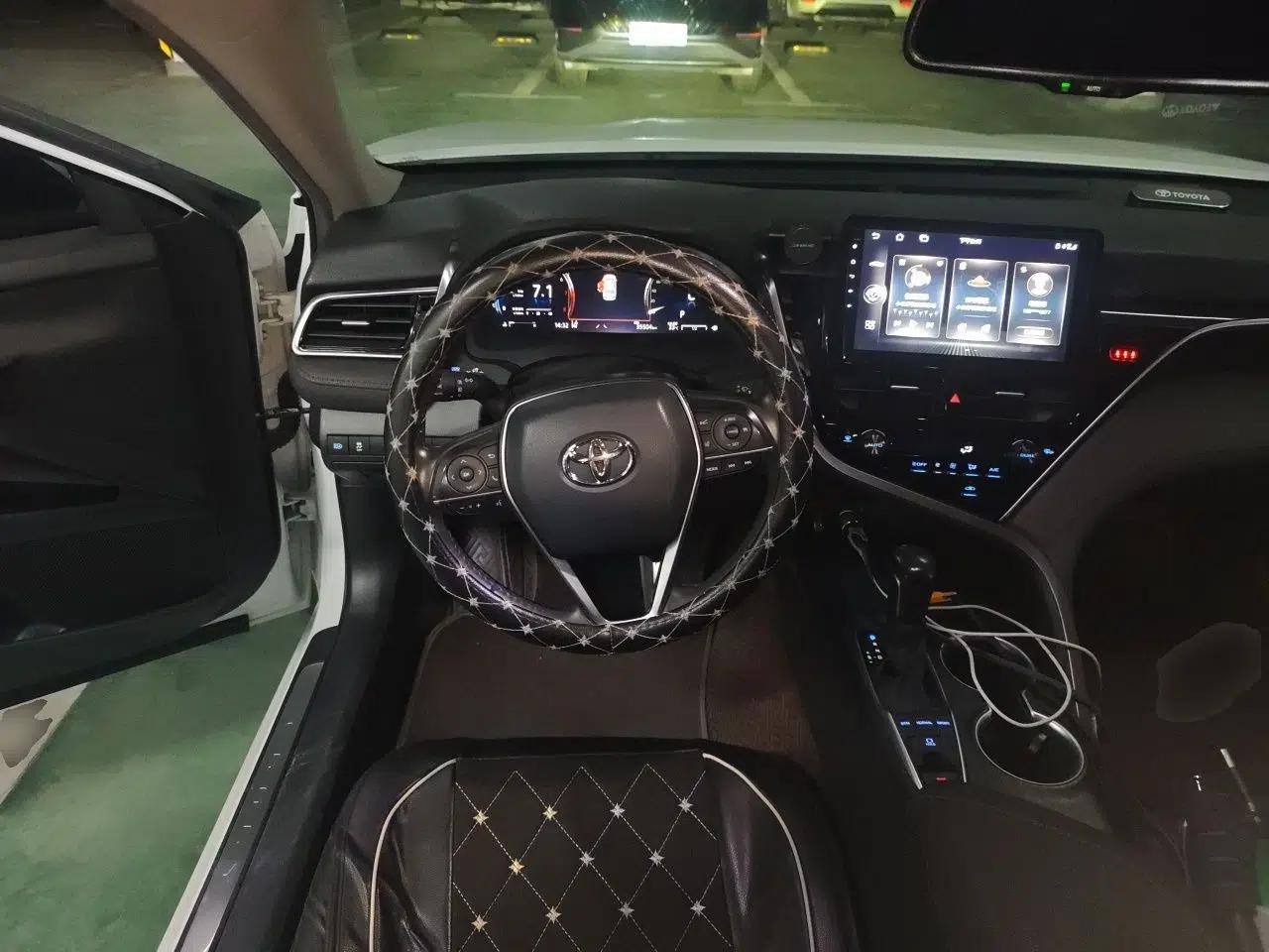 Toyota Camry 2021 2.5G Luxury Edition — миниатюра 10