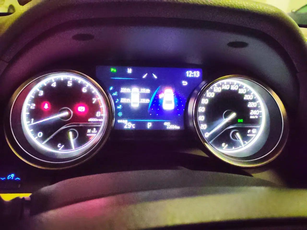 Toyota Camry 2021 2.0G Luxury Edition — миниатюра 11