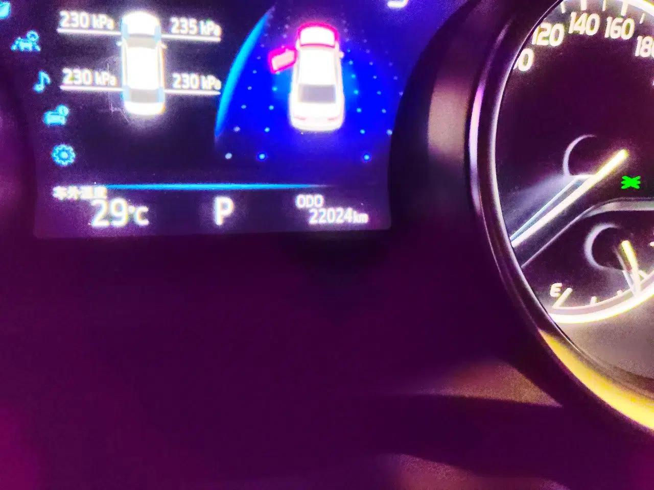 Toyota Camry 2021 2.0G Luxury Edition — миниатюра 12