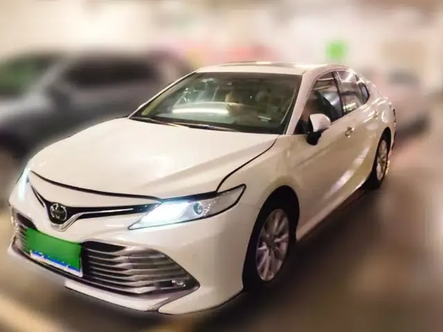 Toyota Camry 2021 2.0G Luxury Edition