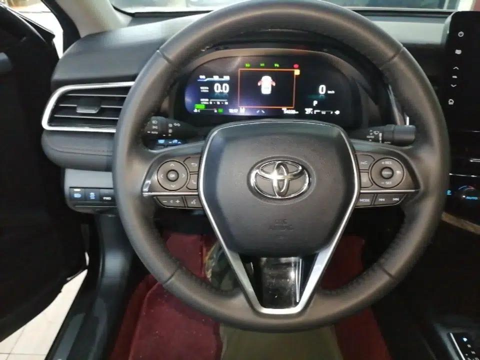 Toyota Camry 2021 Dual-Motor 2.5HG Luxury Edition — миниатюра 13