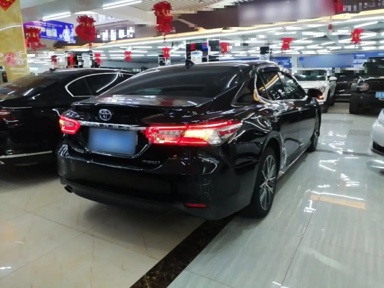 Toyota Camry 2021 Dual-Motor 2.5HG Luxury Edition — миниатюра 6