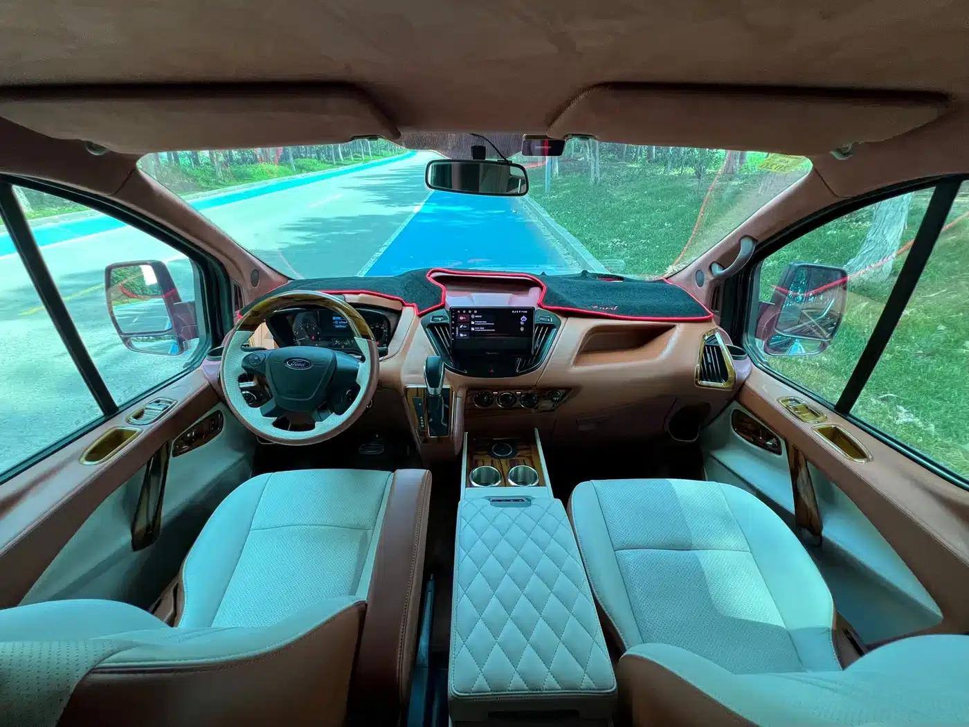 Ford Transit 2021 2.0T Gasoline Automatic Premium Commercial/Vehicle Type, Mid-Wheelbase, Mid-Roof, 7-Seater, China VI Emission Standard — миниатюра 11