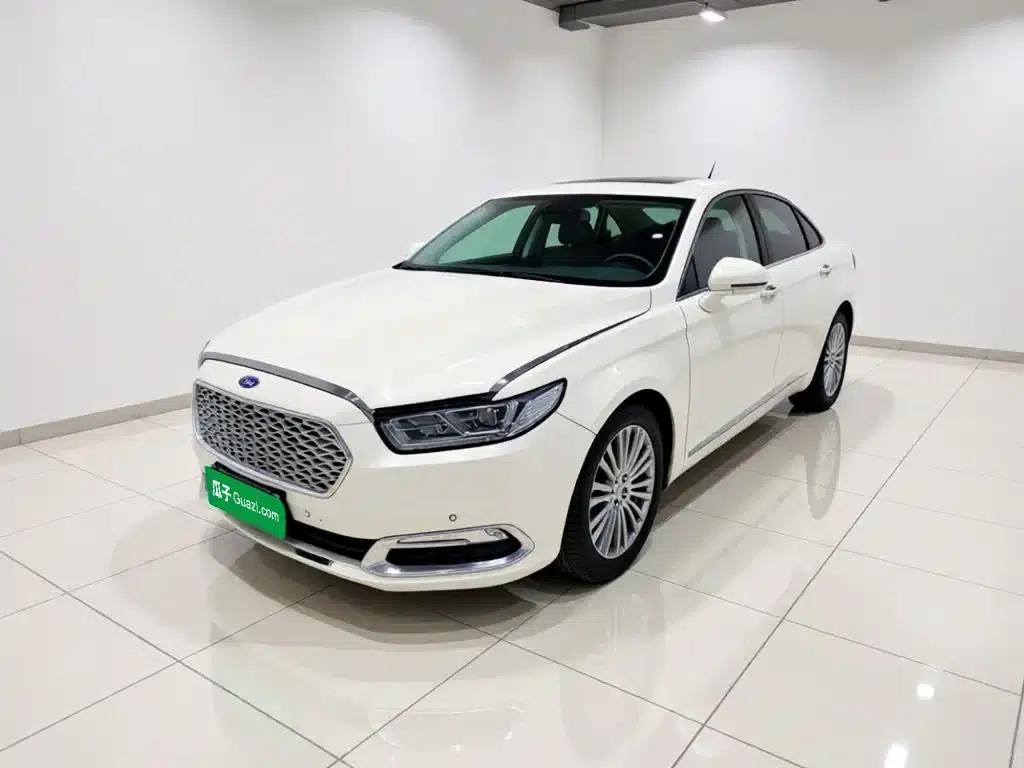 2015 Taurus EcoBoost 245 Fashion Edition — миниатюра 1