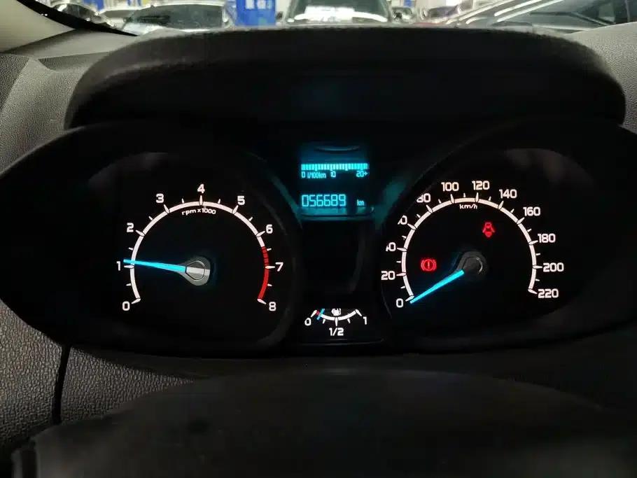 EcoSport 2017 1.5L Manual Comfort Model — миниатюра 14