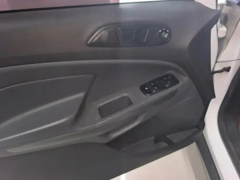 EcoSport 2017 1.5L Manual Comfort Model — миниатюра 7
