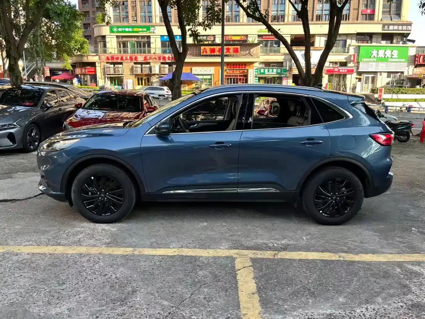 Escape 2024 EcoBoost 245 2WD Premium Edition — миниатюра 4