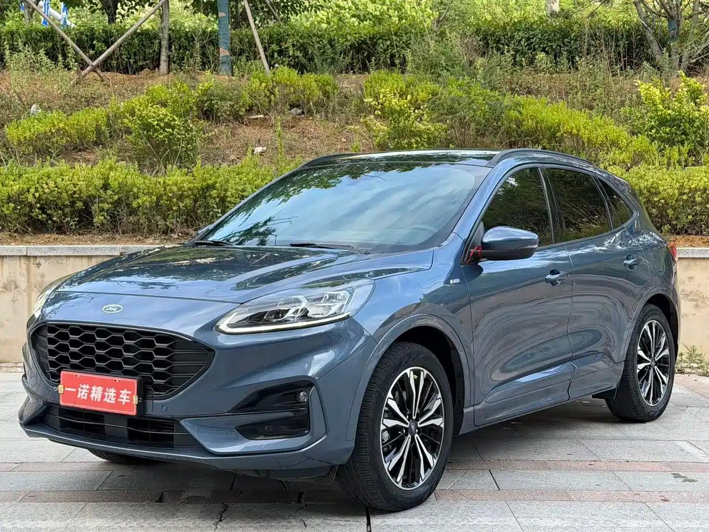 Escape 2020 EcoBoost 245 AWD ST-LINE — миниатюра 1