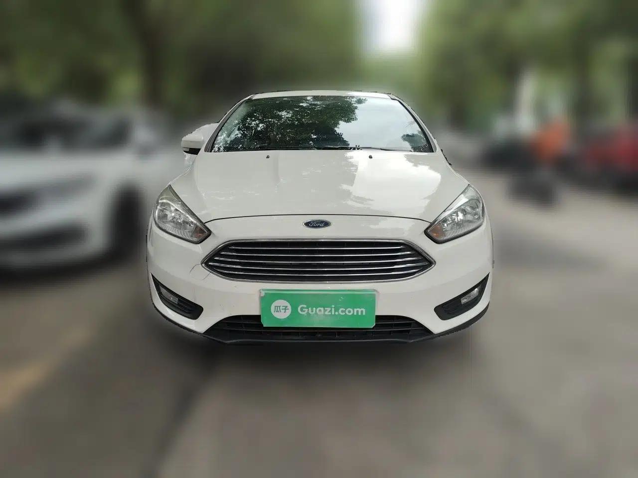 Ford Focus 2017 Sedan 1.6L Manual Comfort Plus SmartDrive Edition — миниатюра 2
