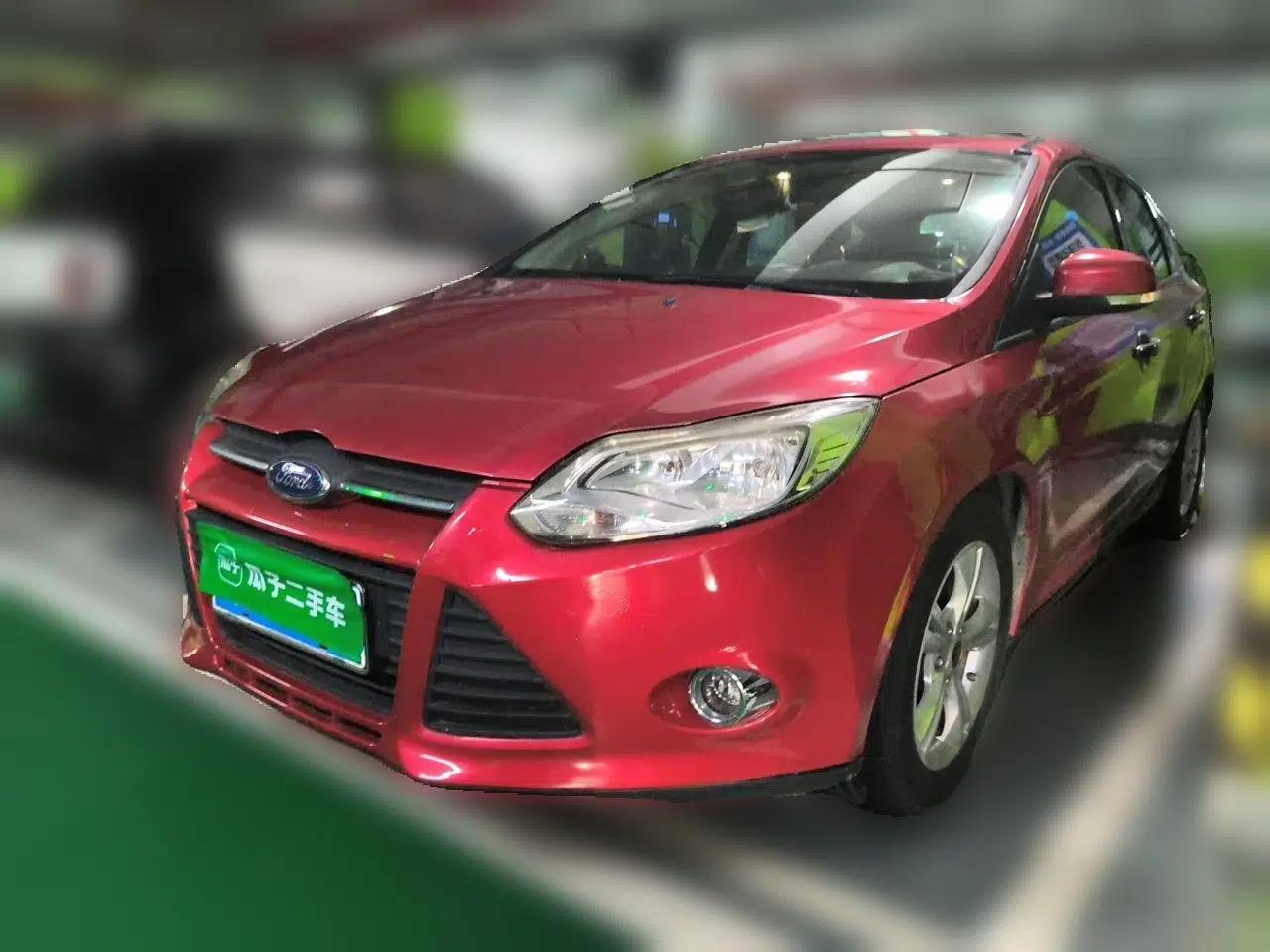 Ford Focus 2012 Hatchback 1.6L Automatic Fashion Edition — миниатюра 1