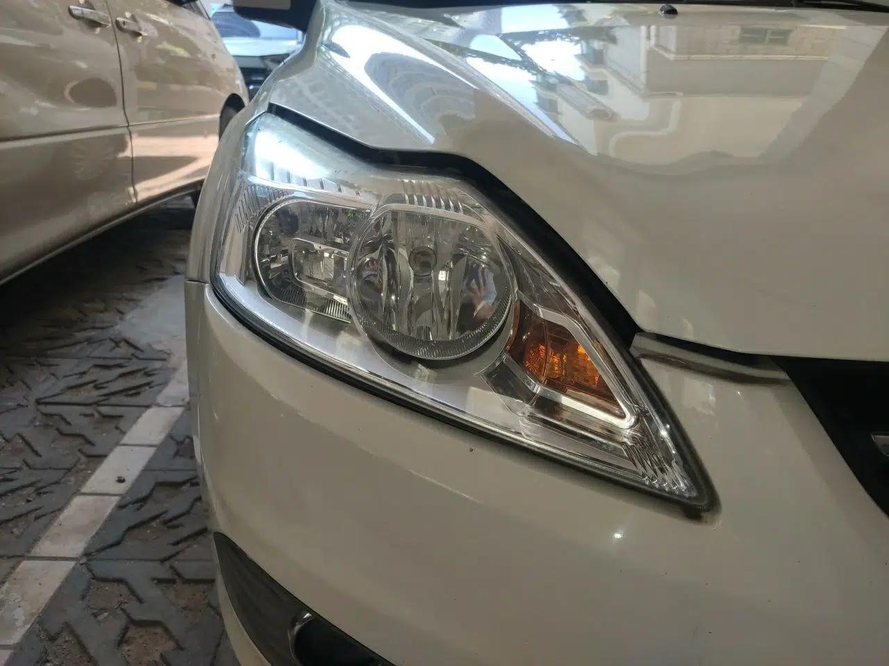 Ford Focus 2013 Sedan Classic 1.8L Automatic Fashion Edition — миниатюра 7