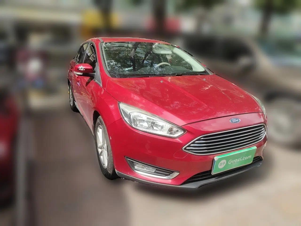 Ford Focus 2015 Sedan 1.6L Automatic Trend Model — миниатюра 3