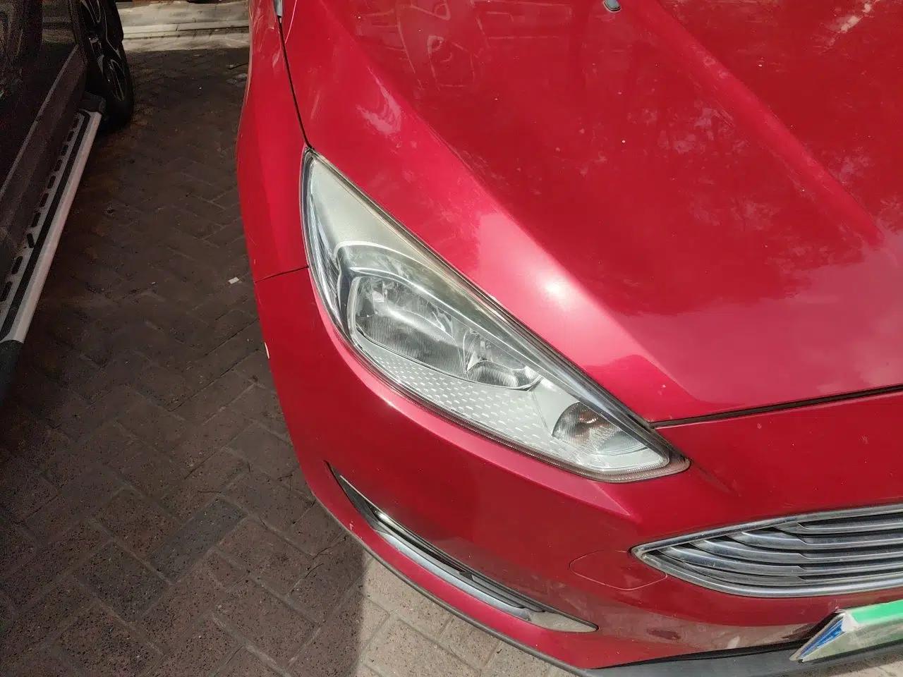 Ford Focus 2015 Sedan 1.6L Automatic Trend Model — миниатюра 7