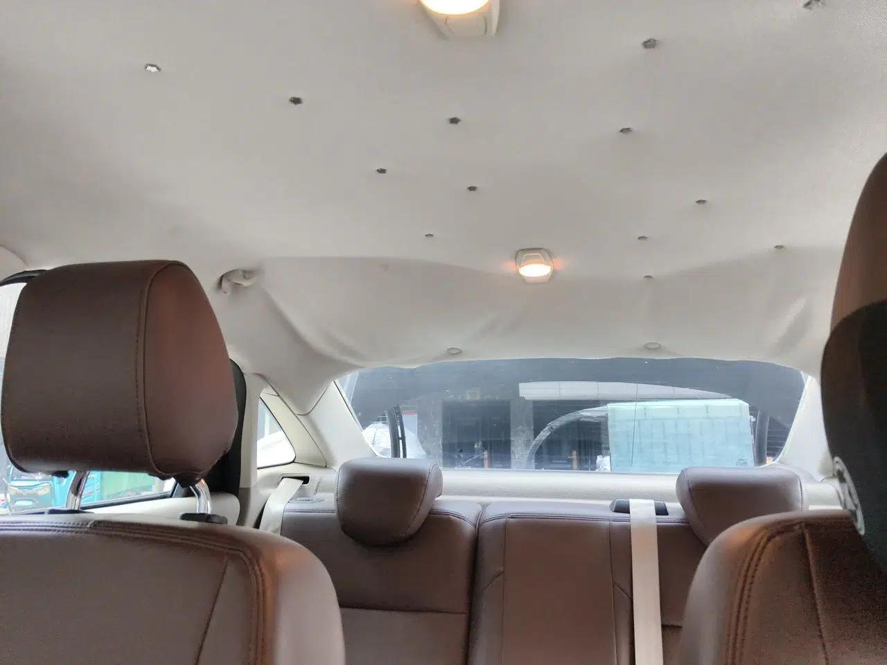 Ford Focus 2012 Sedan 1.6L Automatic Comfort Model — миниатюра 18