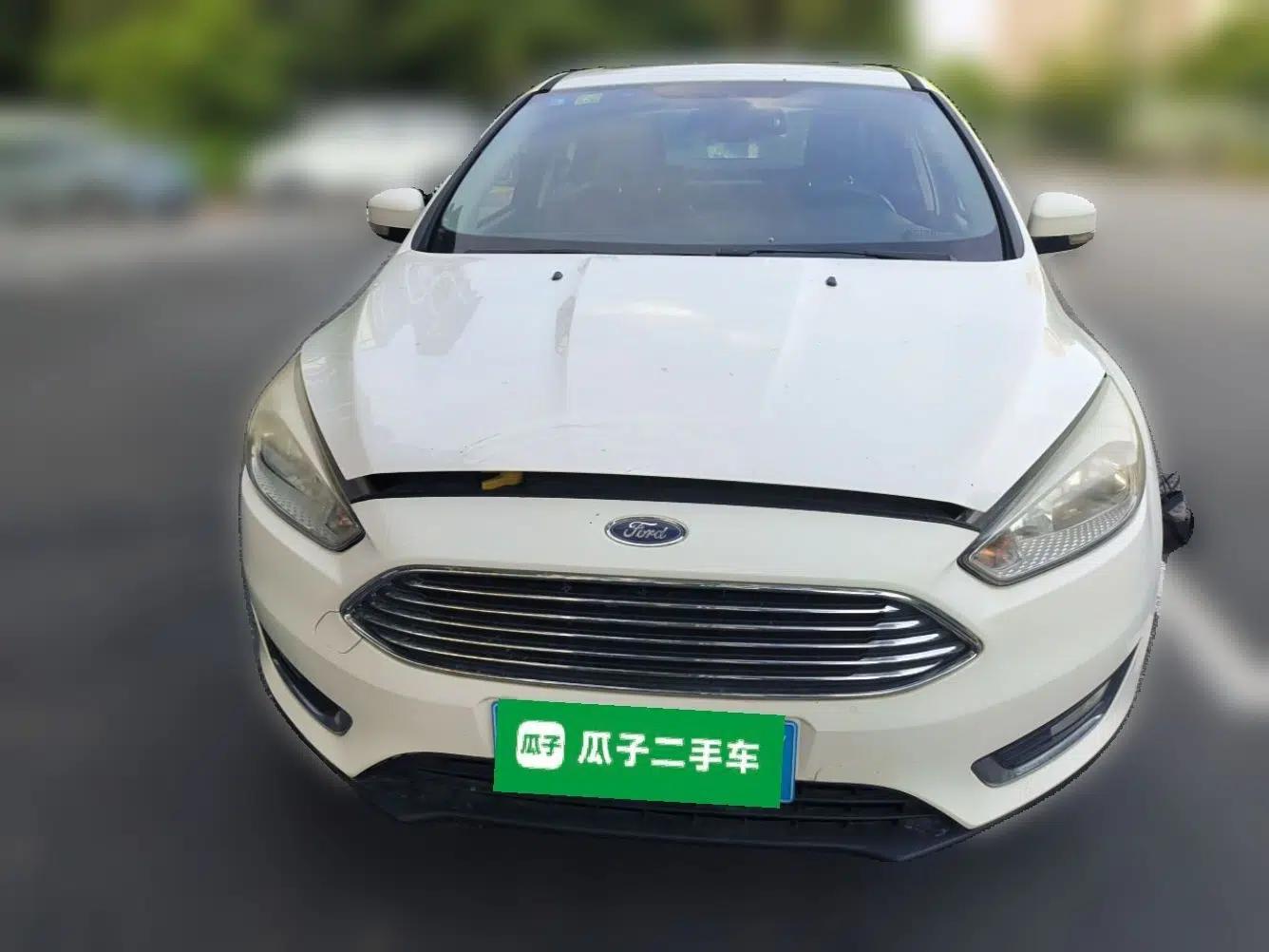 Ford Focus 2015 Sedan 1.6L Automatic Trend Model — миниатюра 2
