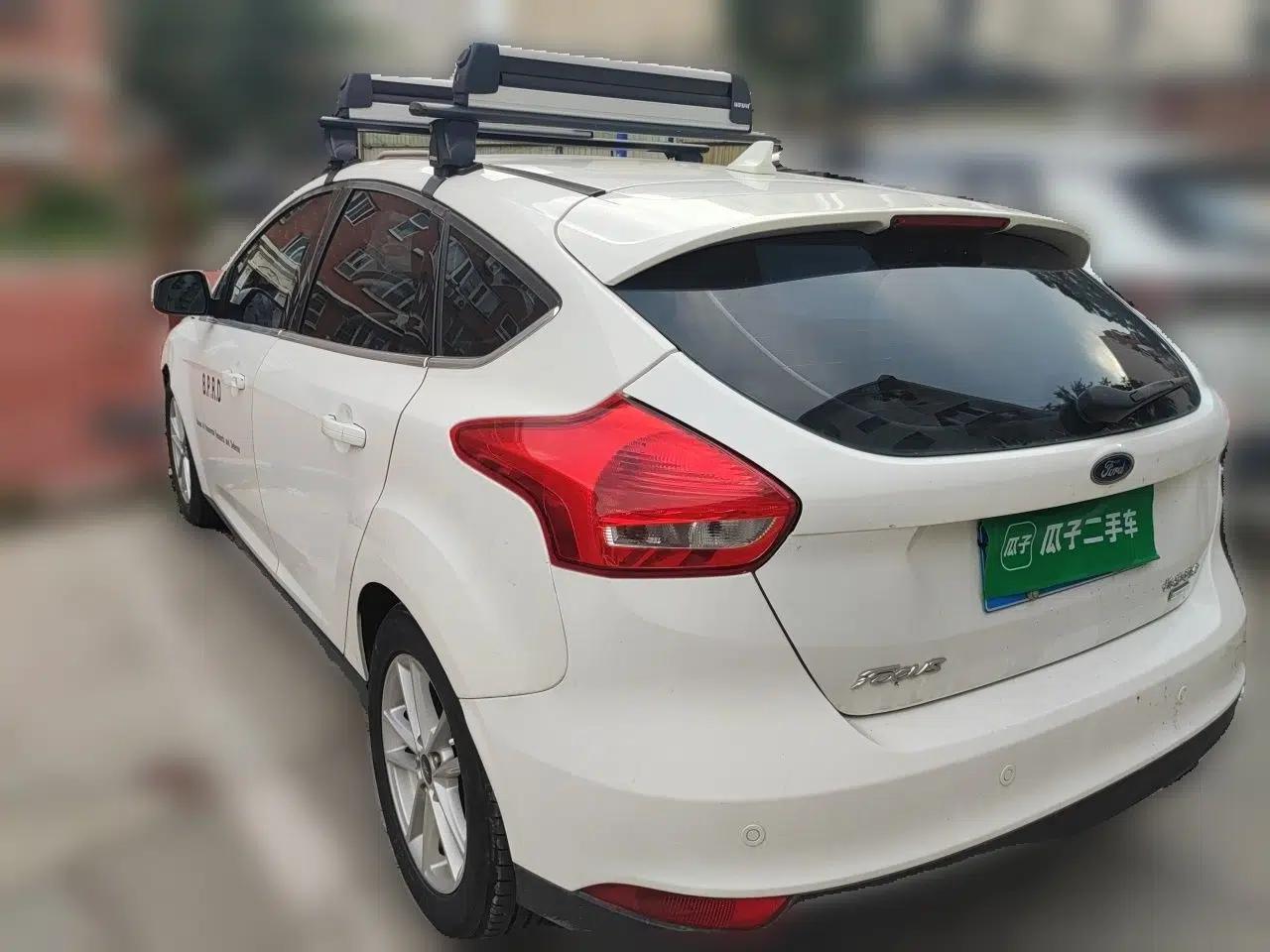 Ford Focus 2017 Hatchback EcoBoost 180 Automatic Elite Model — миниатюра 4