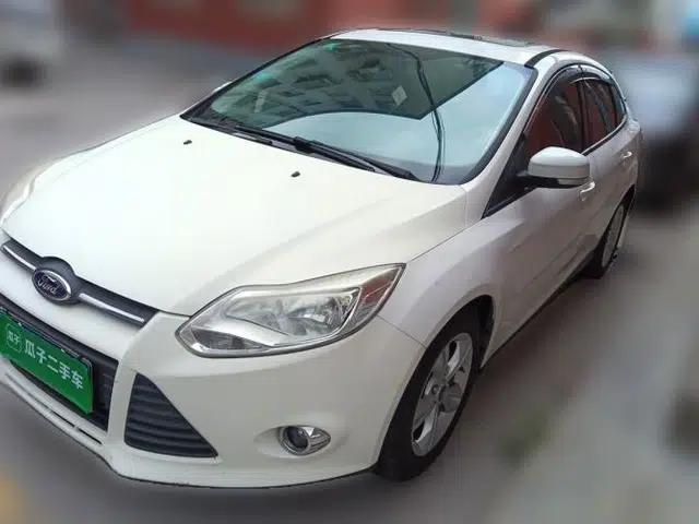 Ford Focus 2012 Sedan 1.6L Automatic Fashion Edition