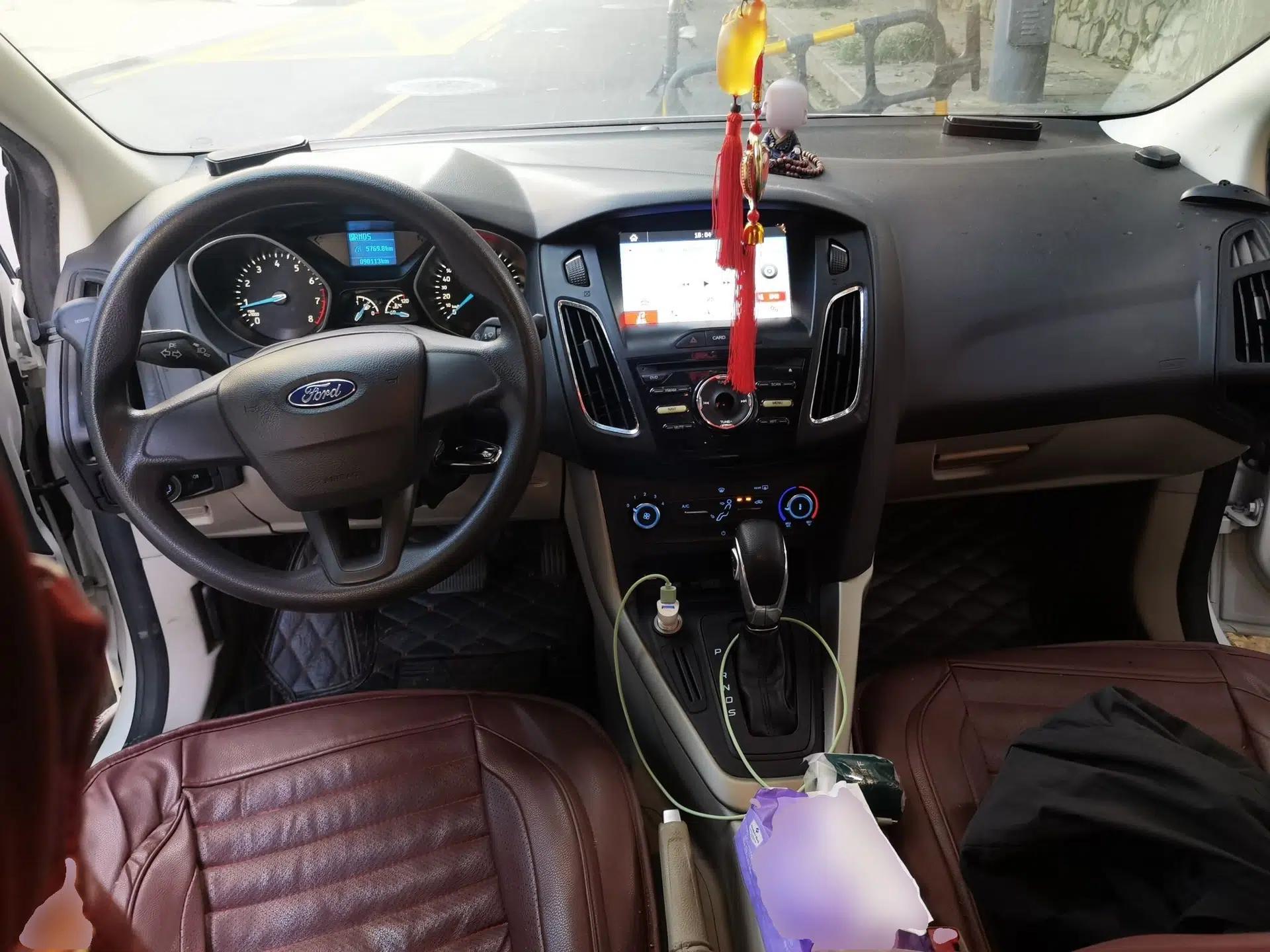Ford Focus 2017 Sedan 1.6L Automatic Comfort Plus SmartDrive Edition — миниатюра 9
